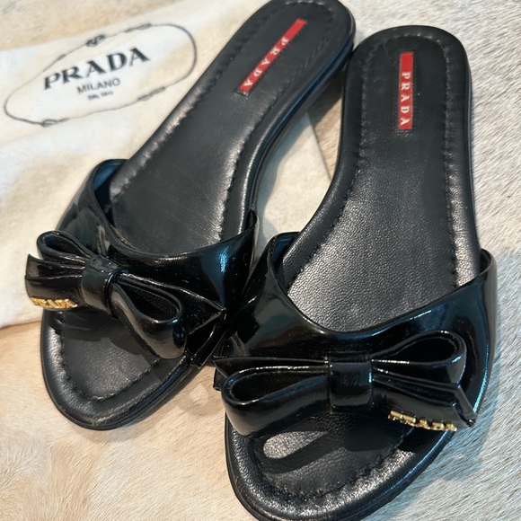 Prada black patent bow flat sandals 7.5 - Picture 1 of 11